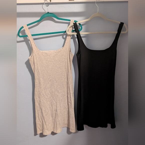 Reformation Fitted Sleeveless Mini Dress in Gray - Picture 3 of 5